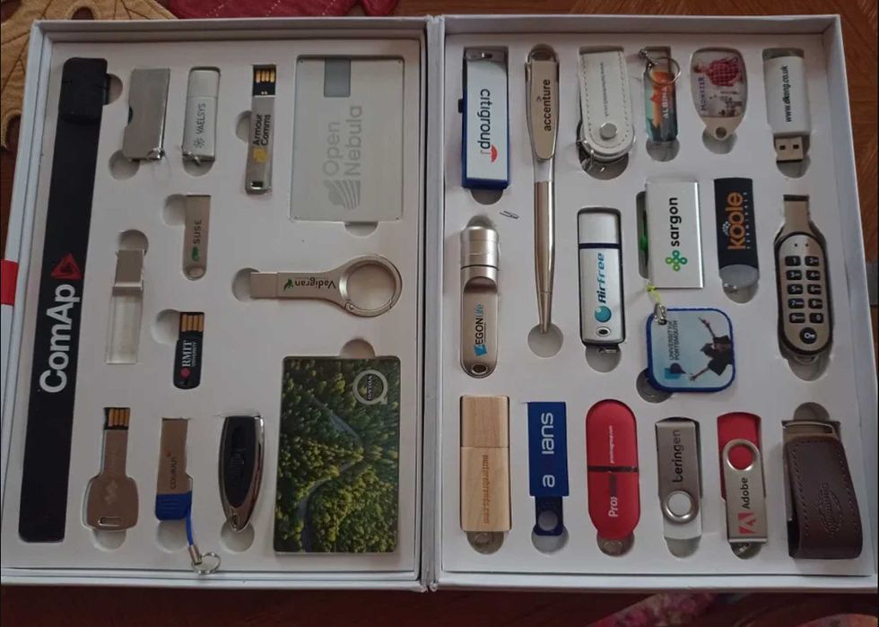 Zestaw próbek pendrive USB Flashbay różne rodzaje
