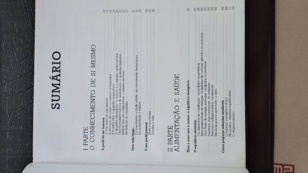 2 livros "Viver em forma todo o ano + Dieta e Nutrição"