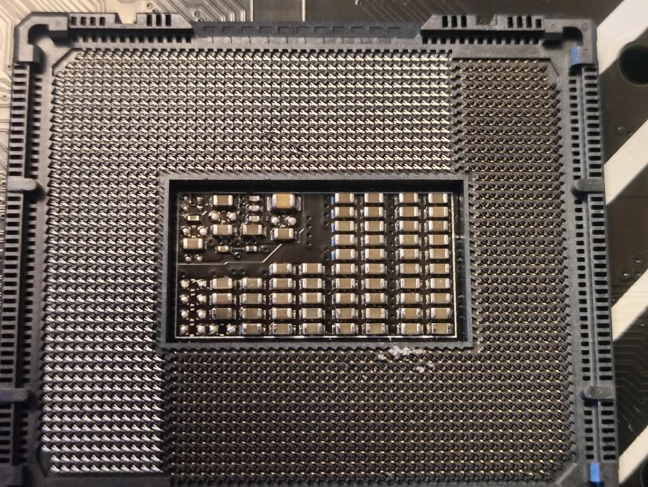 ASUS PRIME B660M-K D4 (LGA1700) – Uszkodzony Socket / Pogięte Piny