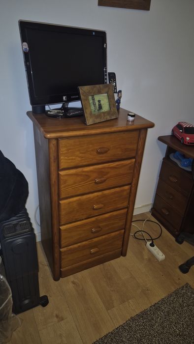 Quarto individual pinho mel