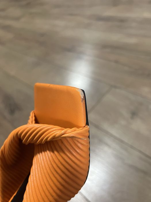 Мюлі на підборах 37 р