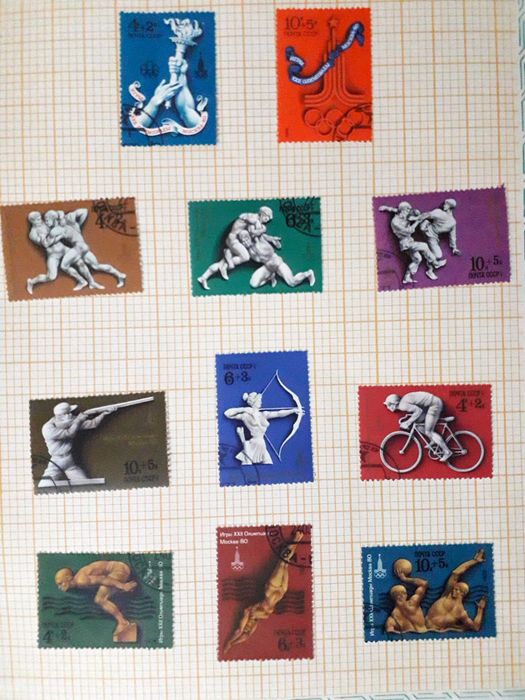 Colecção de 60 selos antigos temática "Jogos Olímpicos" da ex. URSS