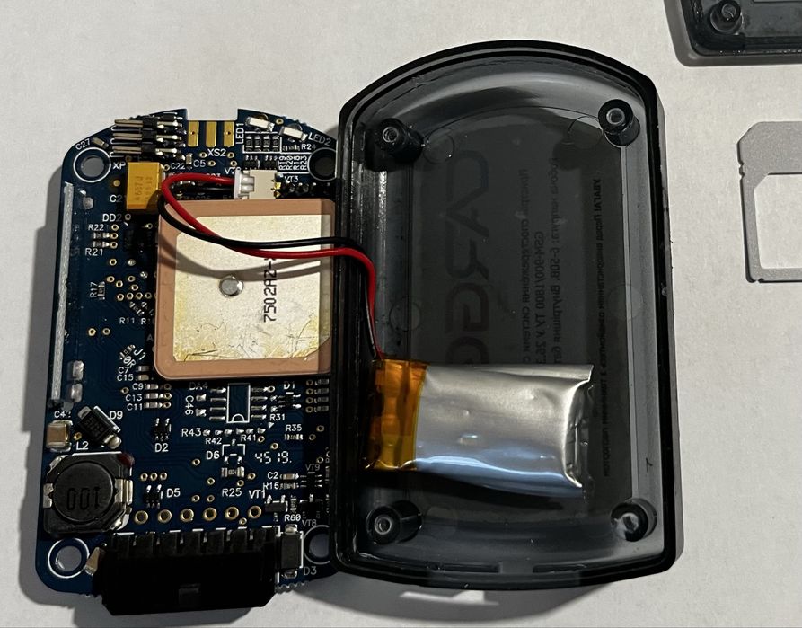Продаю GPS трекер cargo light 2