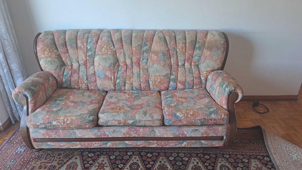 Sofá cama em bom estado