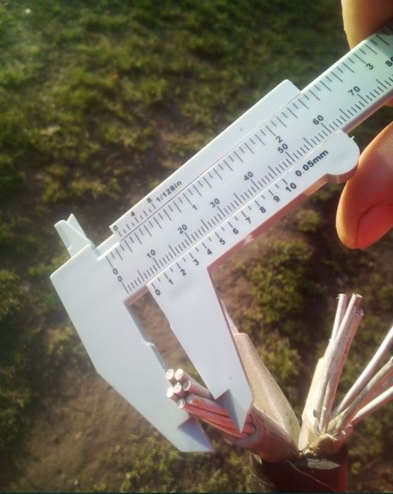 Кабель електричний 3 фазний 
 фазний алюмінієвий. Ціна 100 за 1 метр.