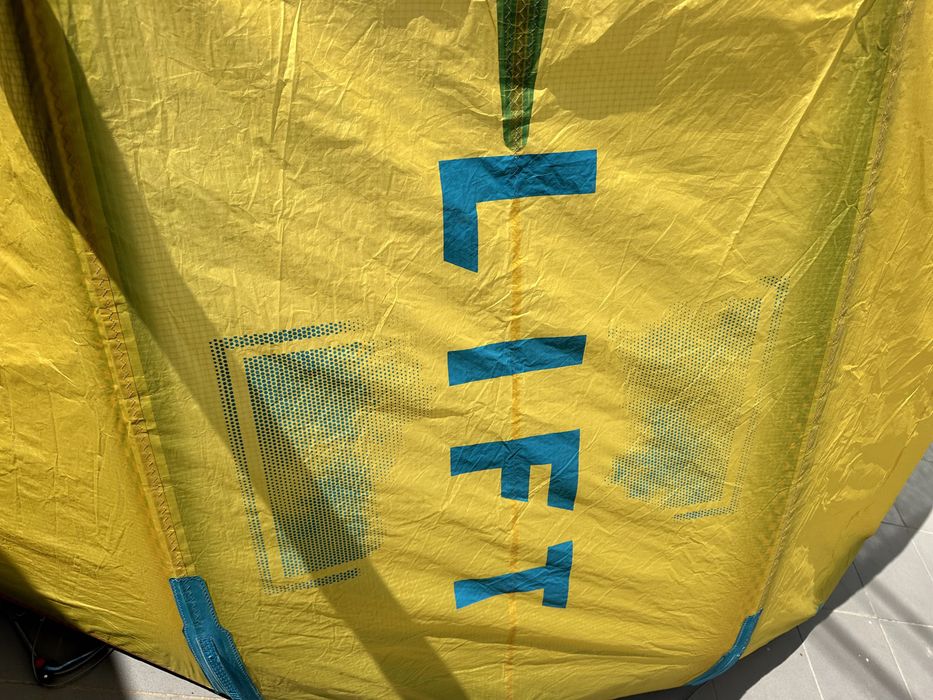 Kite Airush Lift V3 8m – Bom Estado – Excelente Kite Saltos de Big Air