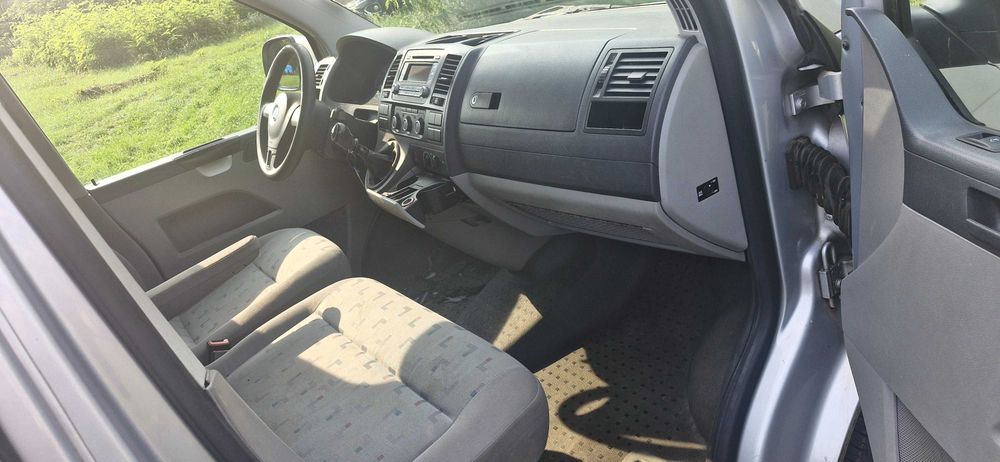 Volkswagen transporter lift 2,0 tdi osobowy