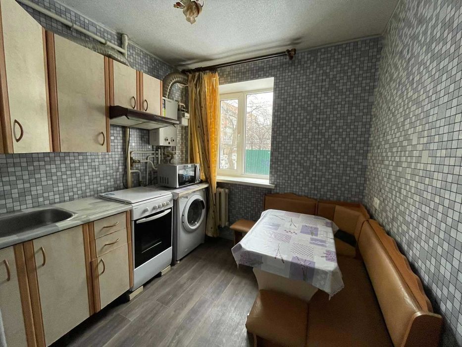 Оренда однокімнатної квартири ( р-н пл. Зигіна,  ТРЦ Київ)