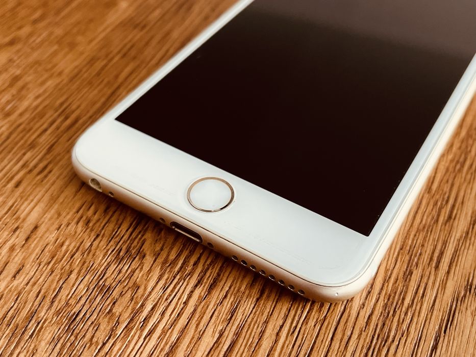 Iphone 6s plus Gold bez blokad.