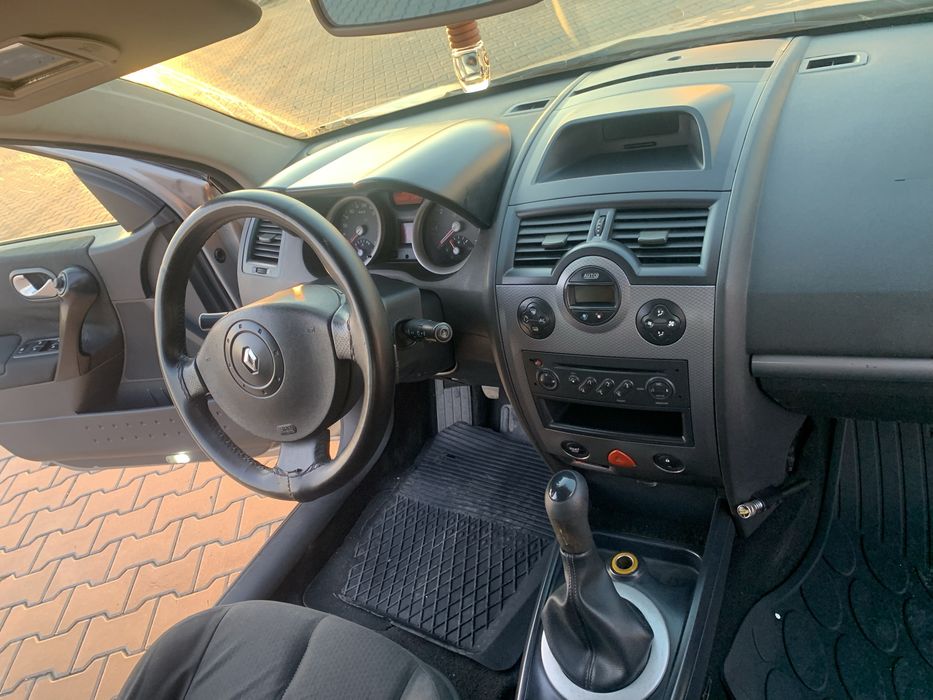 Меган 2 2003 1,5розмитнена