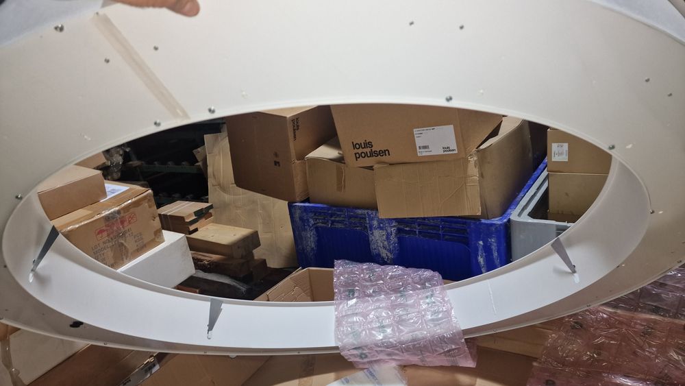 Focos de teto Led cor branca de 800 e 1.400 diametro