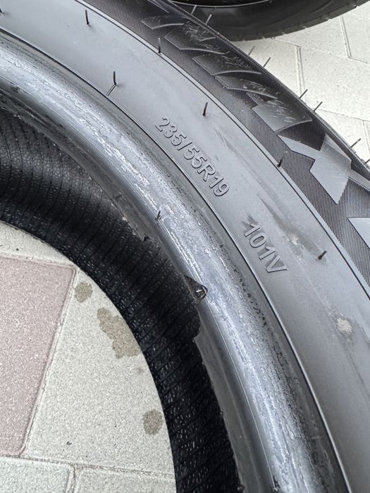 Комплект резини 235/55/R19