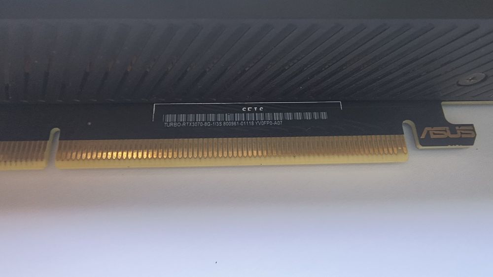 Placa gráfica Asus RTX 3070 turbo 8gb
