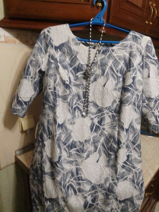 Плаття р.56 з прикрасою.Польша