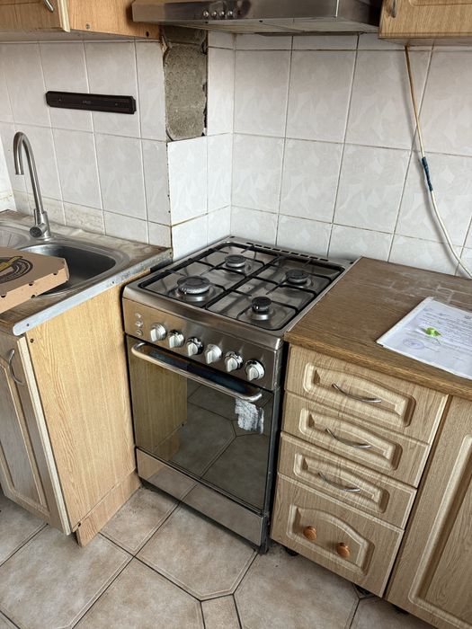 Продам кухню вживану