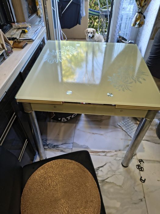 Stół szklany używany