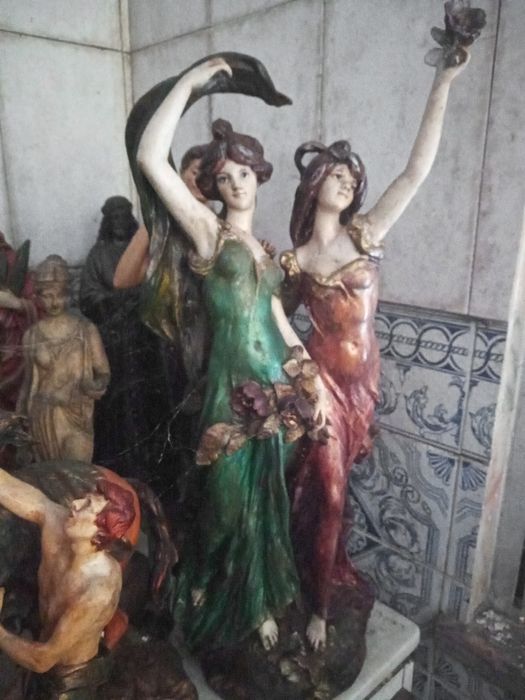 Figuras em marfinite .. Preço por peça