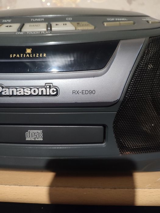 магнітофон panasonic RX -ED90.