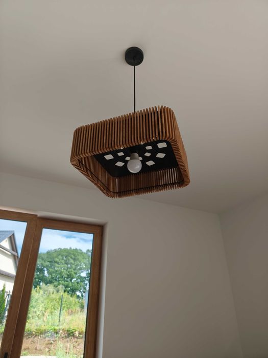 Drewniana lampa sufitowa dębowa