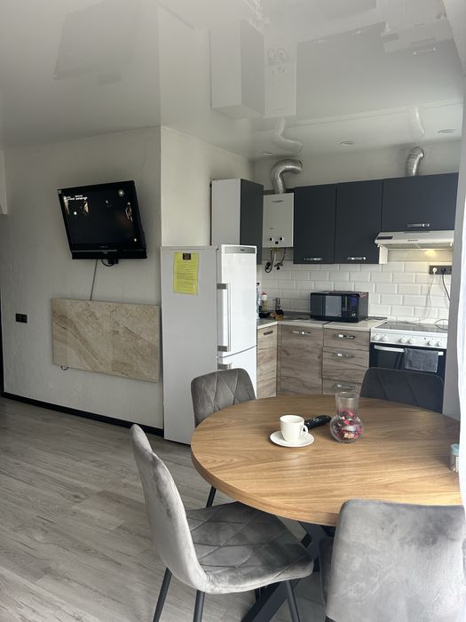 Квартира-студія в цетрі