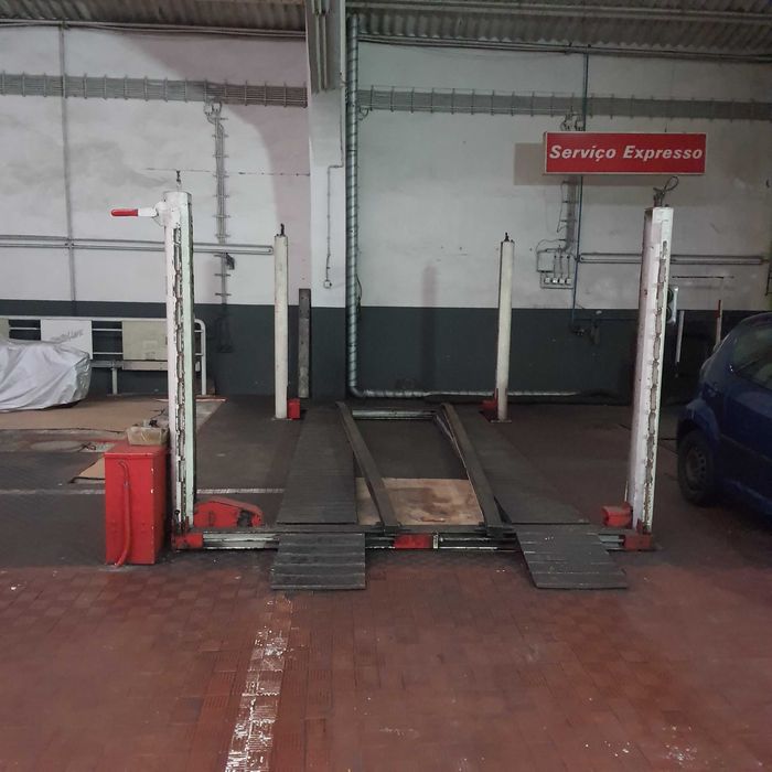 Elevador hidráulico de 4 coluna a funcionar 3500kg