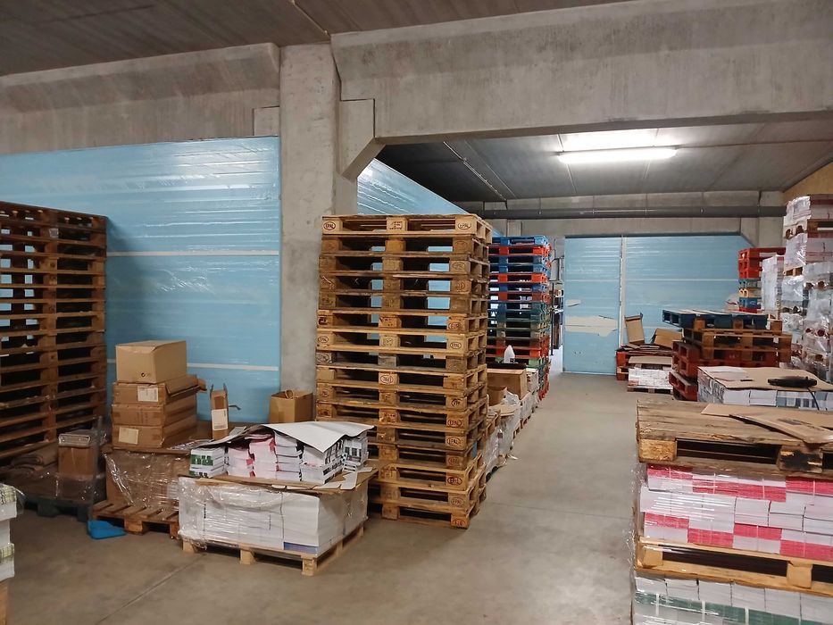 Armazém 162m2 (cedência de espaço).