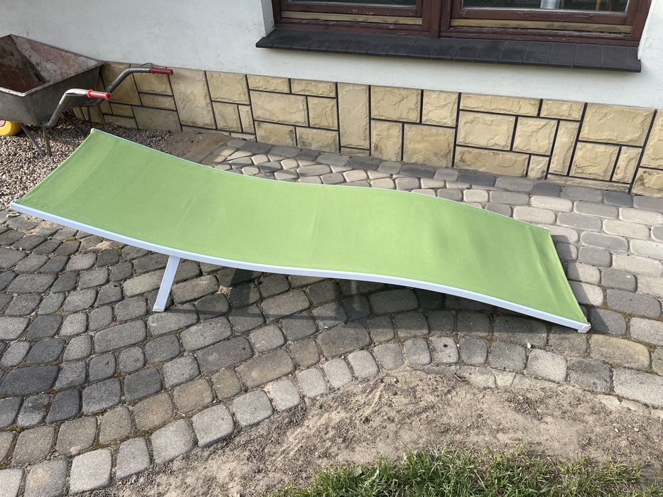 Leżak ogrodowy nieskładany