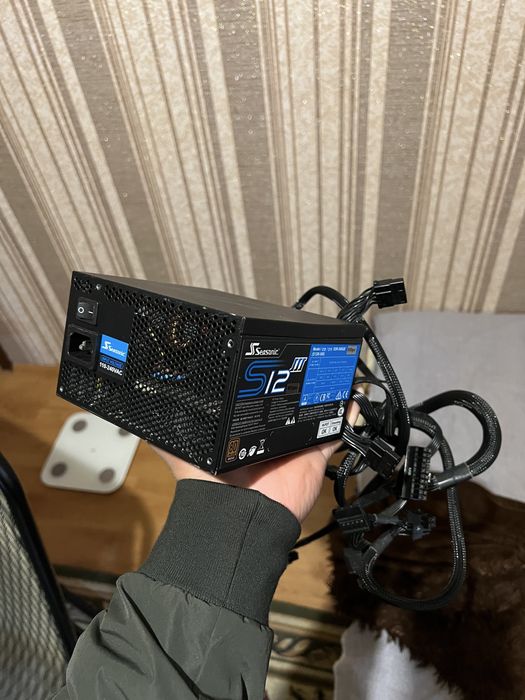 Блок живлення seasonic 500 ват