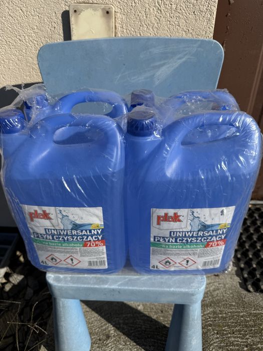 Uniwersalny płyn czyszczące plug 70% 4litry 4 sztuki