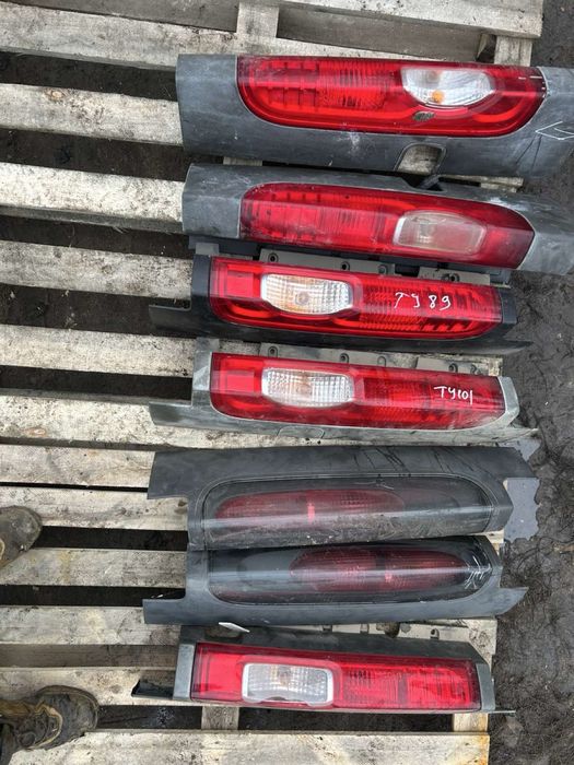 Стоп стопи задній рено трафік renault trafic 2