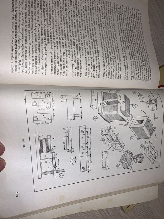 Stare ksiazki podreczniki  gazety z prl Mlody Konstruktor 2 szt zestaw