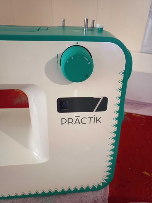 Maquina de costura Alfa Practik 7 NOVA