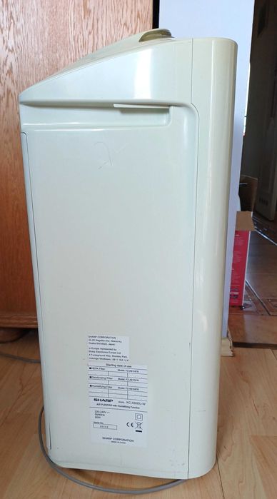 Oczyszczacz powietrza do pomieszczeń do 48 m2, Sharp KC-A60EU-W  z technologią jonów Plasmacluster