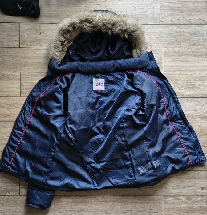 Puchowa kurtka zimowa Tommy Jeans (Hilfiger) DWODW08588 Rozmiar L Granatowa
