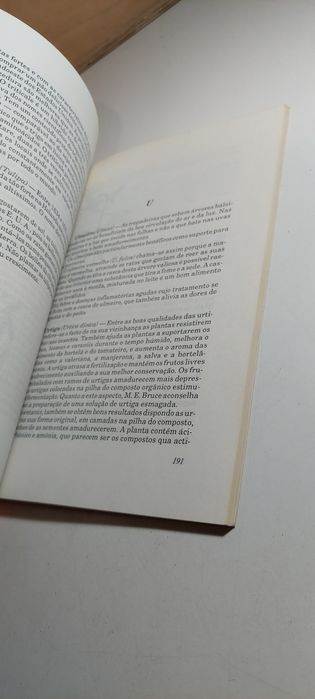 As Cenouras amam os Tomates - Louise Riotte