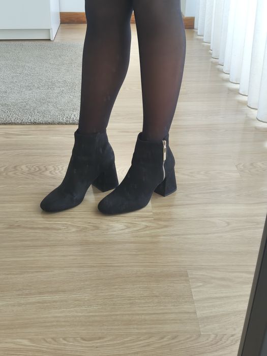 Botas Pretas salto alto Stradivarius