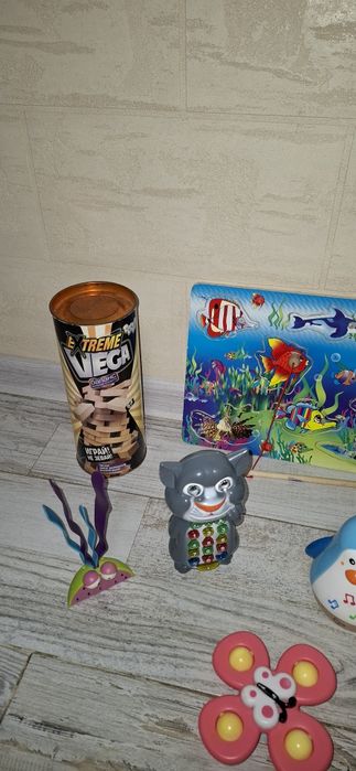 Лот іграшок розвиваючи