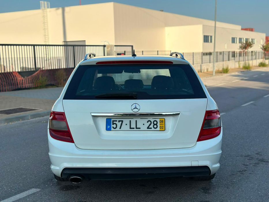 Mercedes-Benz C220 AMG