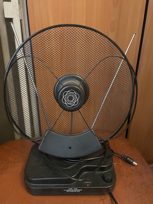 Антена комнатная Т2