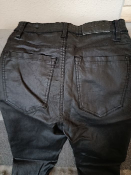 Dżinsy skórkowe  dla dziewczyny