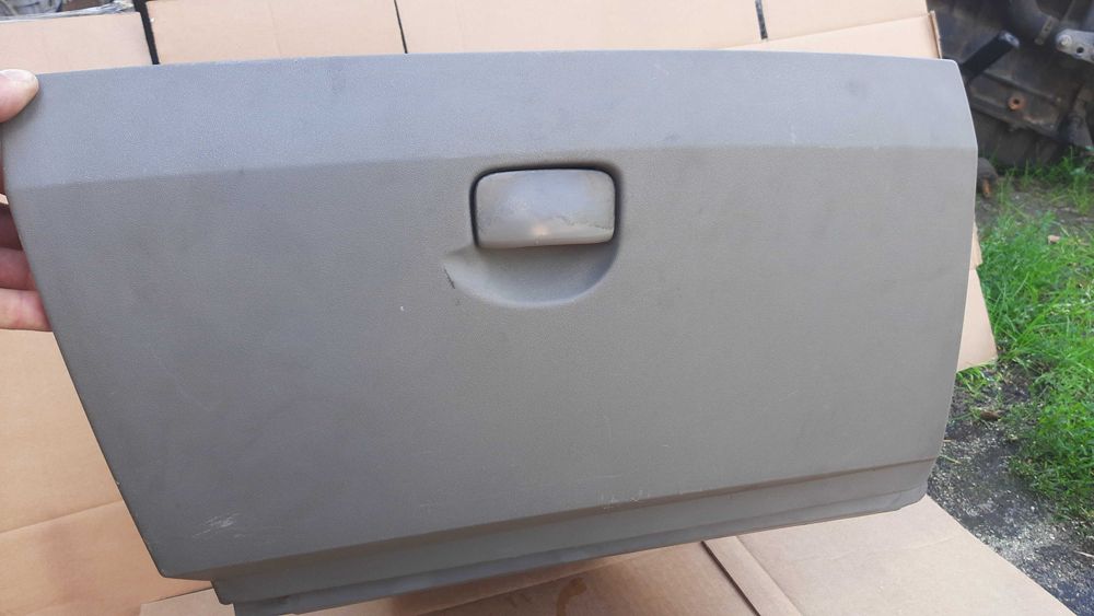 schowek pasażera Renault Megane II 2