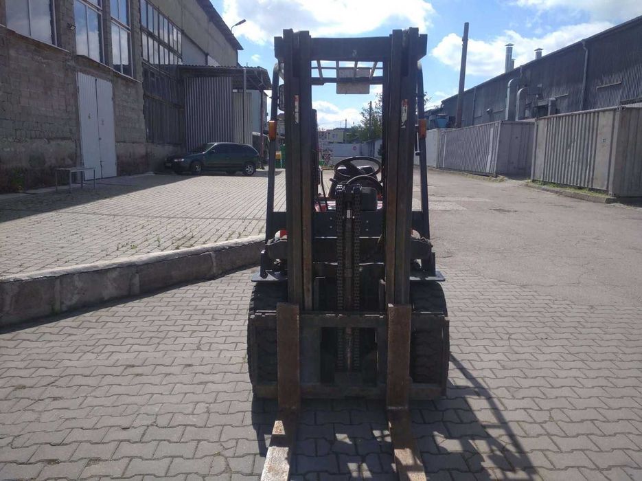 Оренда вилочного навантажувача б/в Doosan D30G дизельний