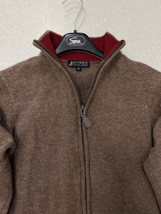 Свитер Authentic 100% шерсть