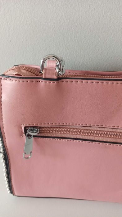 Różowa torebka do ręki