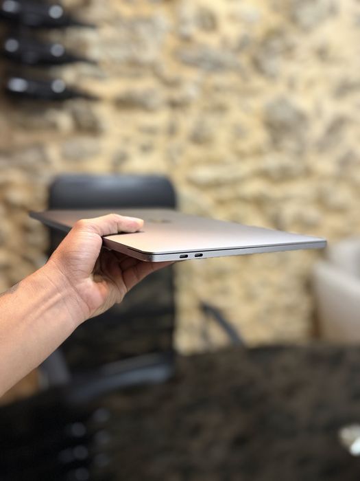 Macbook touch Bar
