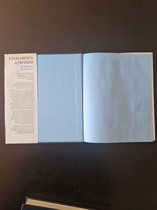 "À Descoberta do Infinito - Os Mistér. do Univ.", introd. S. Hawking