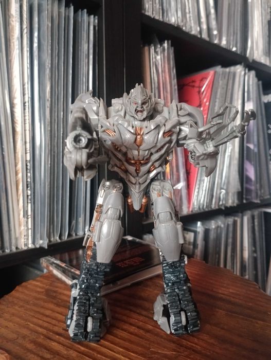 Studio Series SS-13 Megatron Revenge of the fallen