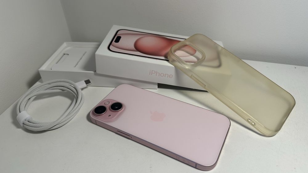 iPhone 15 Pink 128GB bateria 88%