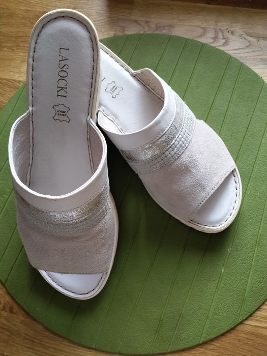 Nowe klapki Lasocki rozm. 39