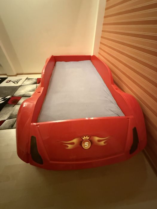 Łóżko samochód auto, wymiary 230x130 materac 190x90